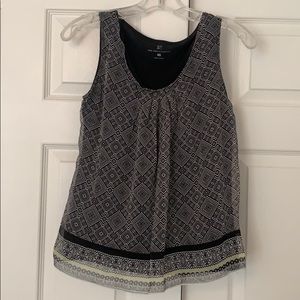 Sleeveless Blouse with Geometric Patterns NWT